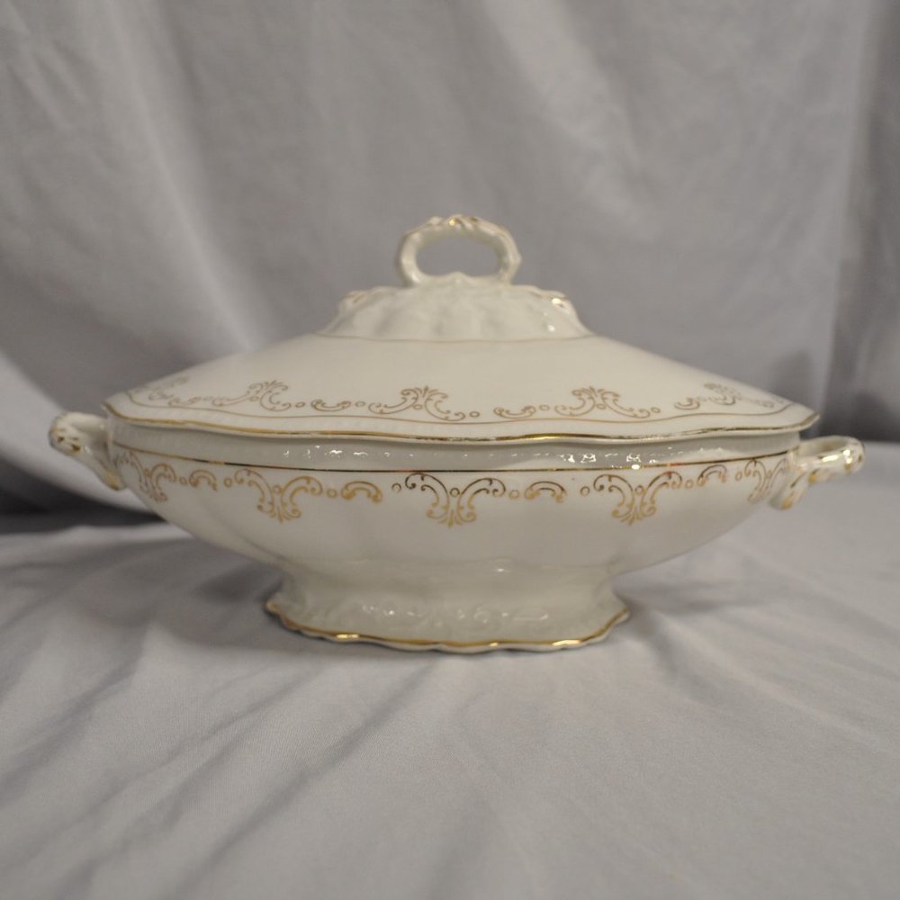 Edwin Knowles vintage antique white with gold tureen dish with lid 88 (287w)